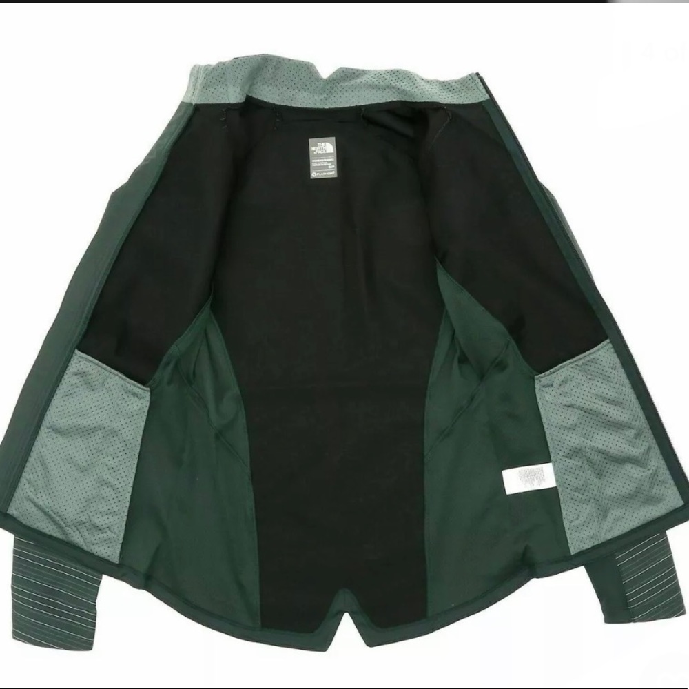 NWT The North Face Isotherm Jacket, Green, M - Picture 3 of 15